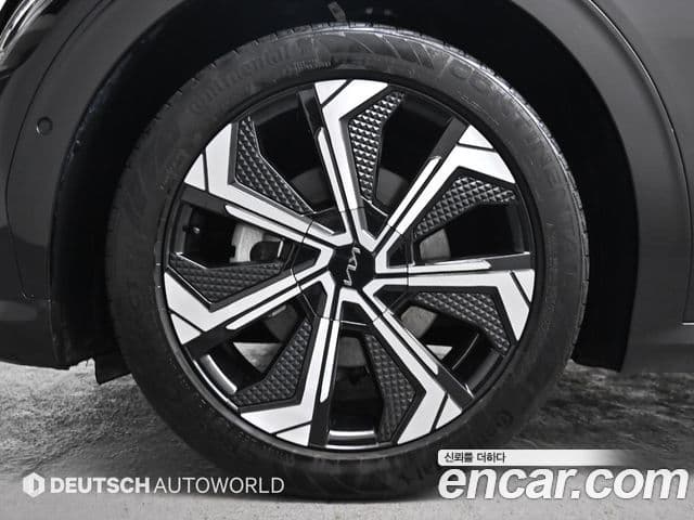 Kia EV6 GT Line, 2023 все фото