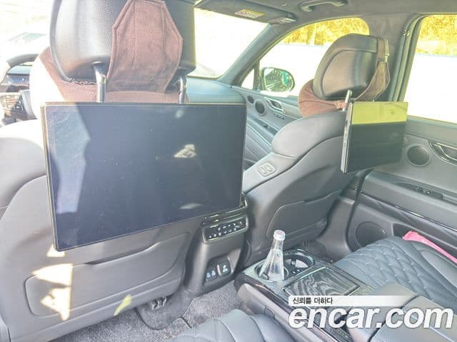 Genesis GV80 чёрный, 2025 8