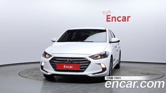 Hyundai Avante AD Modern, 2016 3