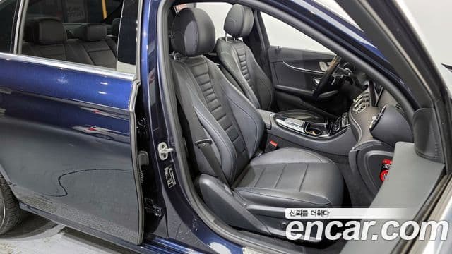 Mercedes-Benz E-класс W213 Avantgarde, 2022 12