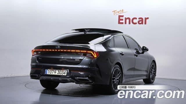 Kia K5 3세대 Signature, 2021 2