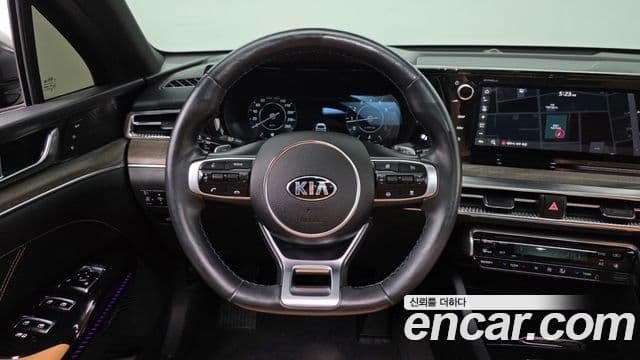Kia K5 3세대 Signature, 2021 13