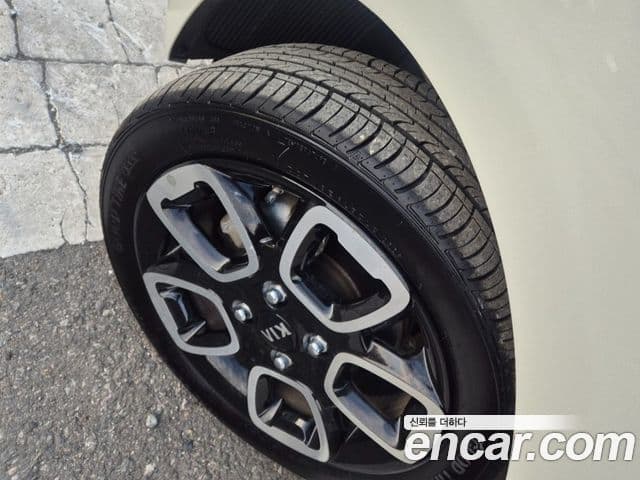 Kia The / новый New Ray Signature, 2021 все фото