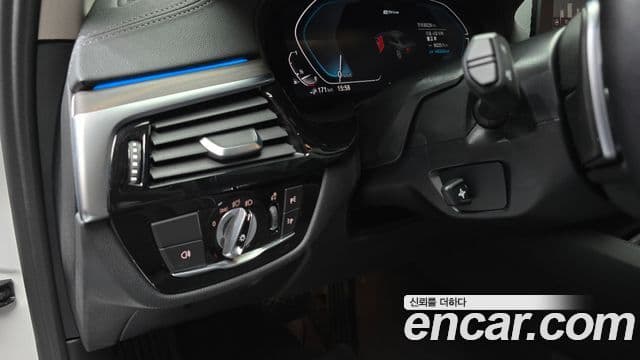 BMW 5시리즈 (G30) Luxury, 2022 17