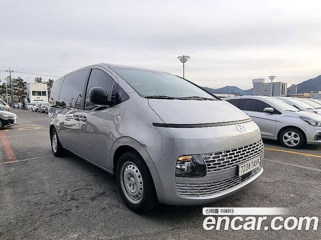 Hyundai Staria Smart, 2022 1