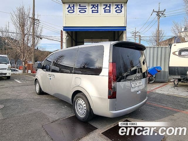 Hyundai Staria Smart, 2022 2