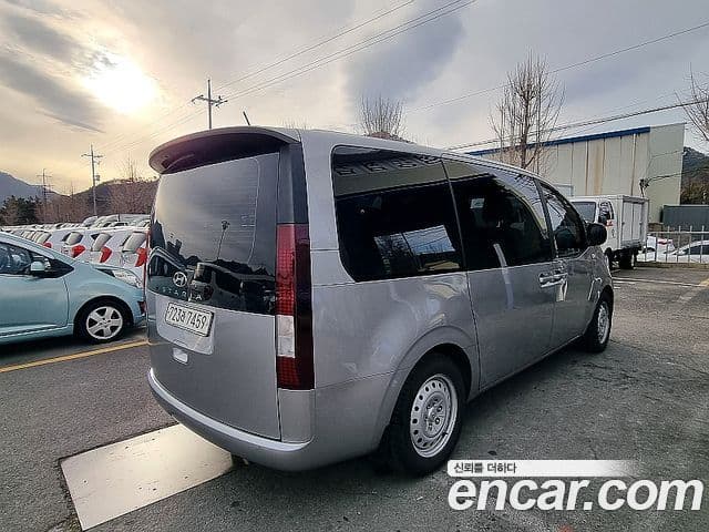 Hyundai Staria Smart, 2022 3