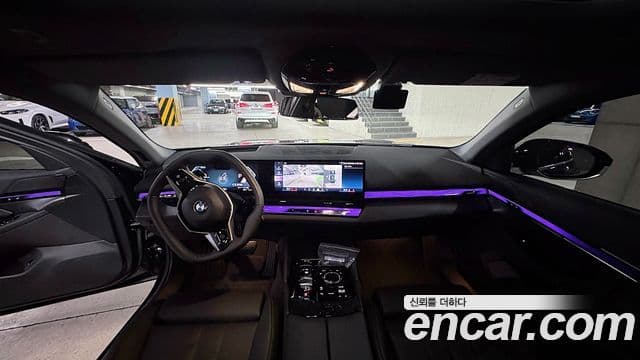 BMW 5시리즈 (G60), 2025 8