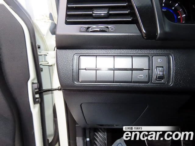 KG모빌리티(SsangYong) Rexton Sport Dynamic Edition, 2021 12