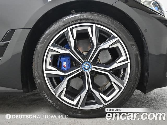 BMW i4 eDrive40 M Sport Pro, 2024 все фото