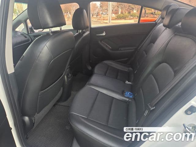 Kia K3 Luxury, 2015 12