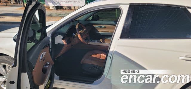 Genesis GV70, 2024 10