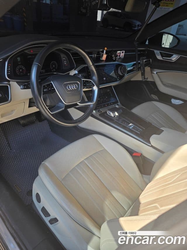 Audi A6 (C8) Premium, 2023 6