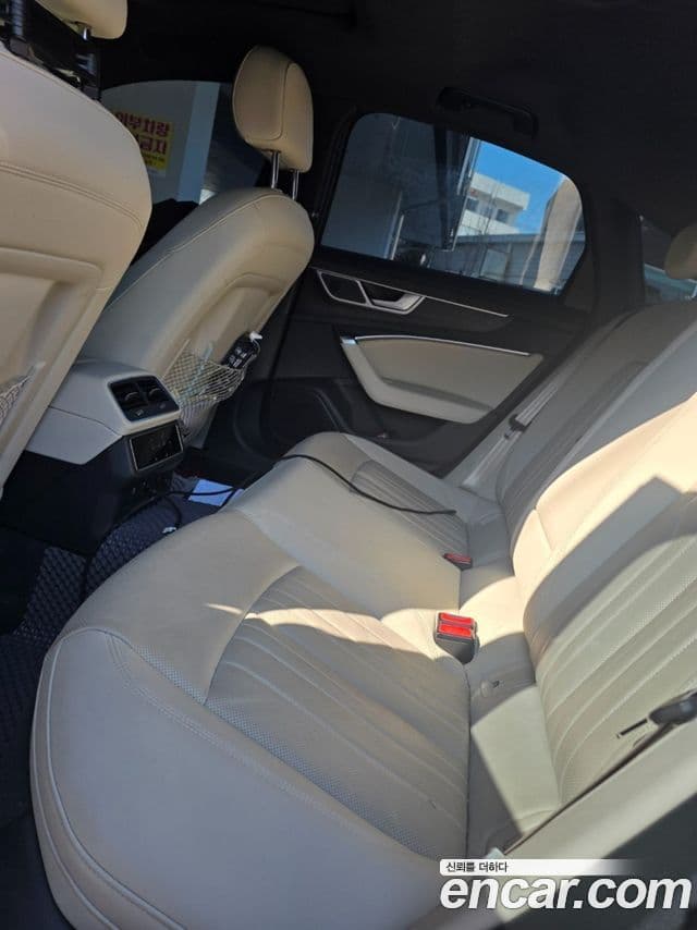 Audi A6 (C8) Premium, 2023 7