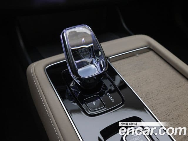 Volvo XC90 2세대 B6 Ultra Bright, 2026 9