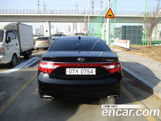 Hyundai Grandeur HG HG240 Modern Collection, 2016 4