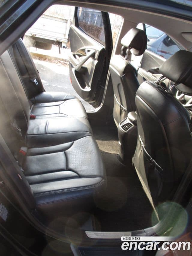 Hyundai Grandeur HG HG240 Modern Collection, 2016 9