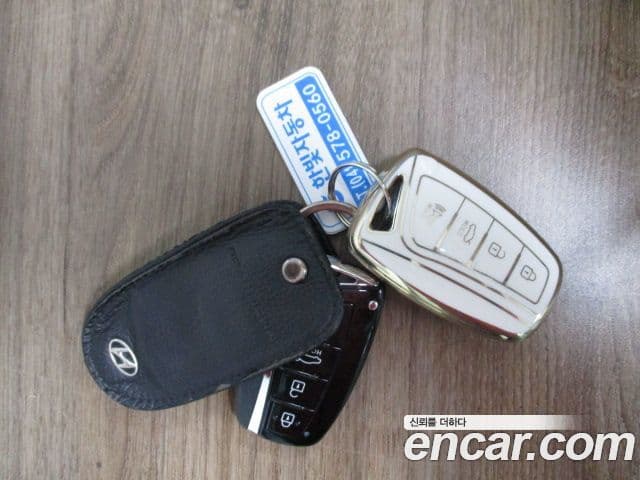 Hyundai Grandeur HG HG240 Modern Collection, 2016 18