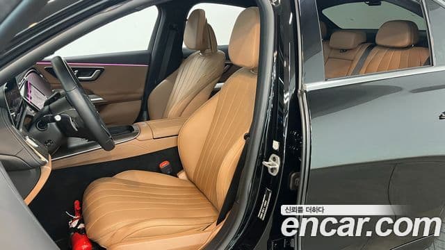 Mercedes-Benz E-класс W214 Exclusive, 2025 11