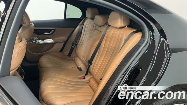 Mercedes-Benz E-класс W214 Exclusive, 2025 13