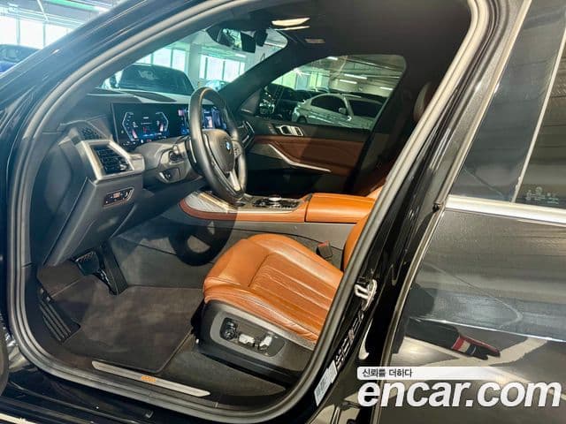 BMW X7 (G07) xDrive 40i Design Pure Excellence 6인승, 2023 10