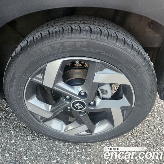 Hyundai Venue 1.6 Flux, 2024 все фото