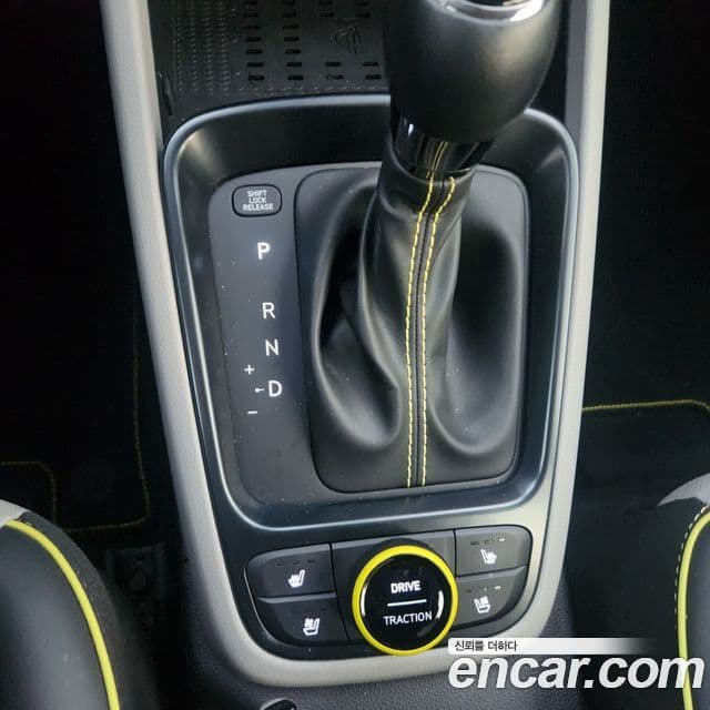 Hyundai Venue 1.6 Flux, 2024 9