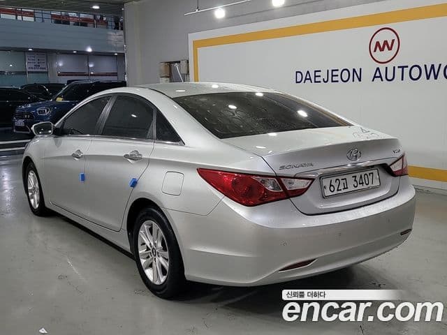 Hyundai YF Sonata люксовая версия, 2010 4