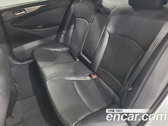 Hyundai YF Sonata люксовая версия, 2010 15