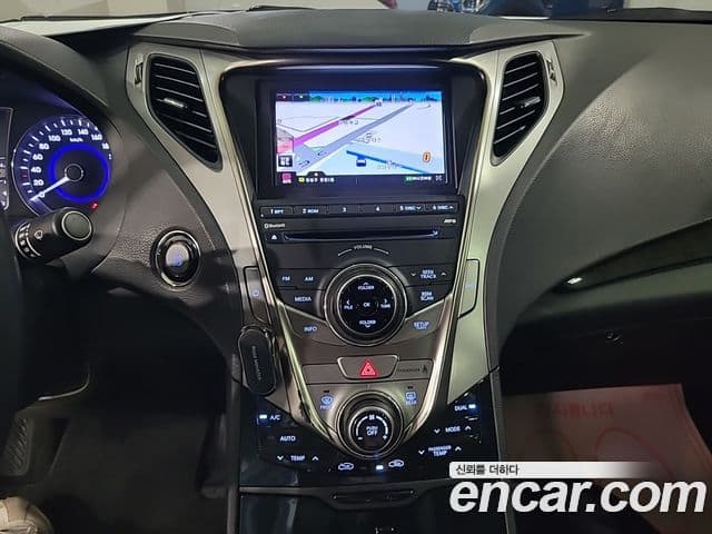 Hyundai Grandeur HG Luxury, 2012 9