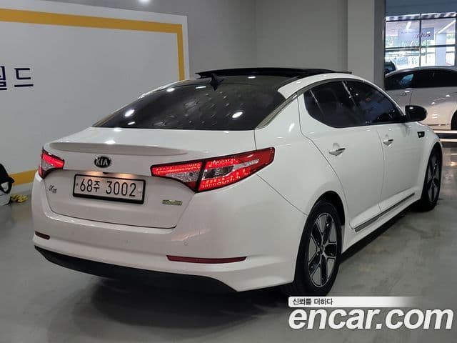 Kia K5 гибрид Noblesse, 2014 3