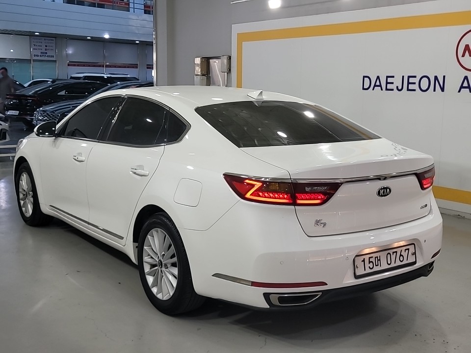 Kia All New K7 Prestige, 2016 4