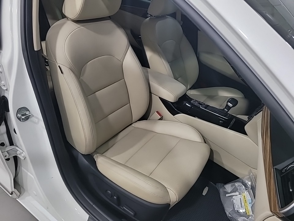 Kia All New K7 Prestige, 2016 16