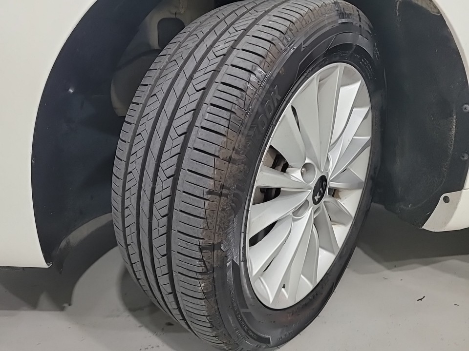 Kia All New K7 Prestige, 2016 17