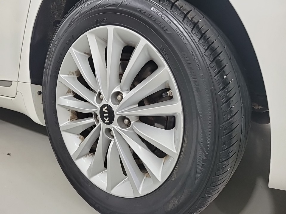 Kia All New K7 Prestige, 2016 18