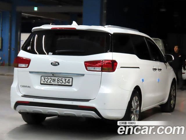 Kia All New Carnival Prestige, 2016 4