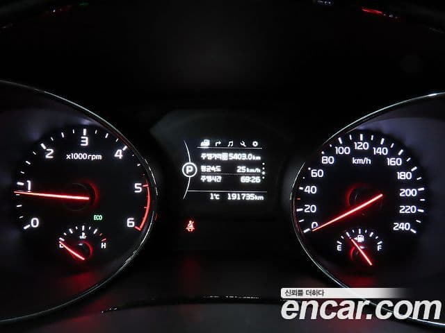 Kia All New Carnival Prestige, 2016 9