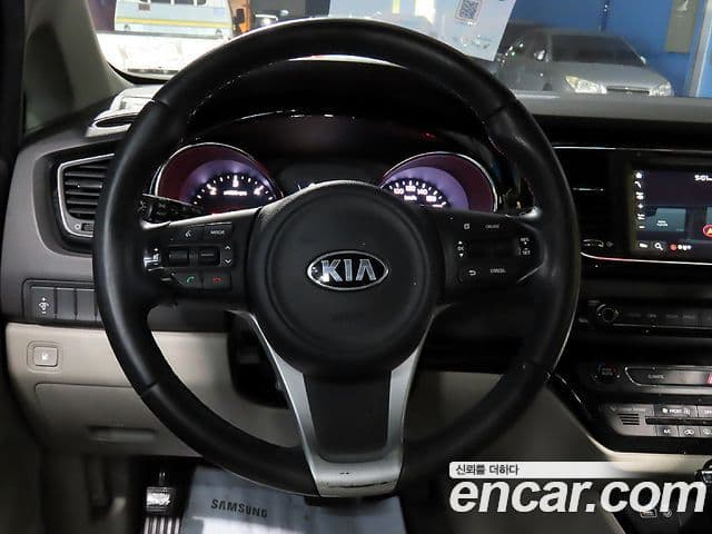 Kia All New Carnival Prestige, 2016 10