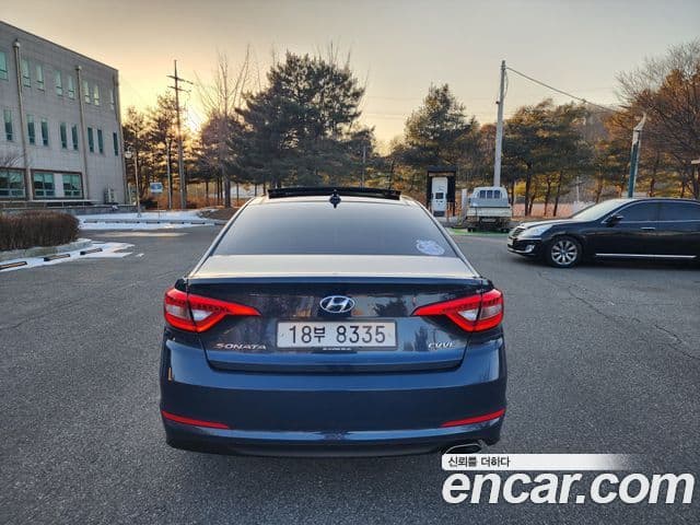 Hyundai LF Sonata Special, 2017 6