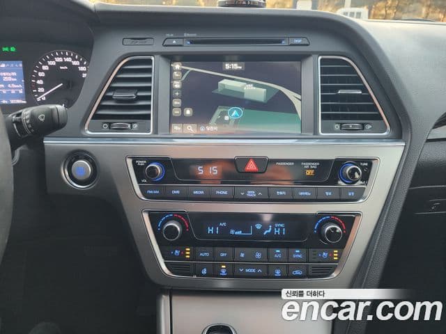 Hyundai LF Sonata Special, 2017 12