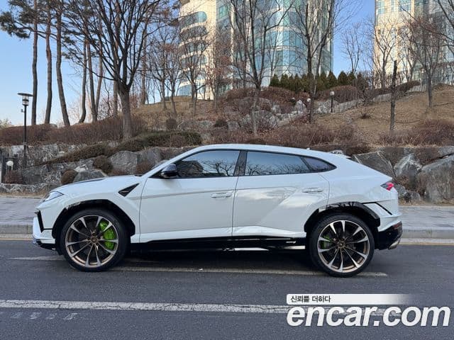 Lamborghini Urus 4.0 V8 S, 2023 3