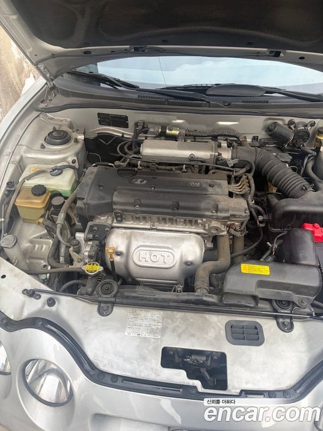 Hyundai 티뷰론 люксовая версия, 2000 6