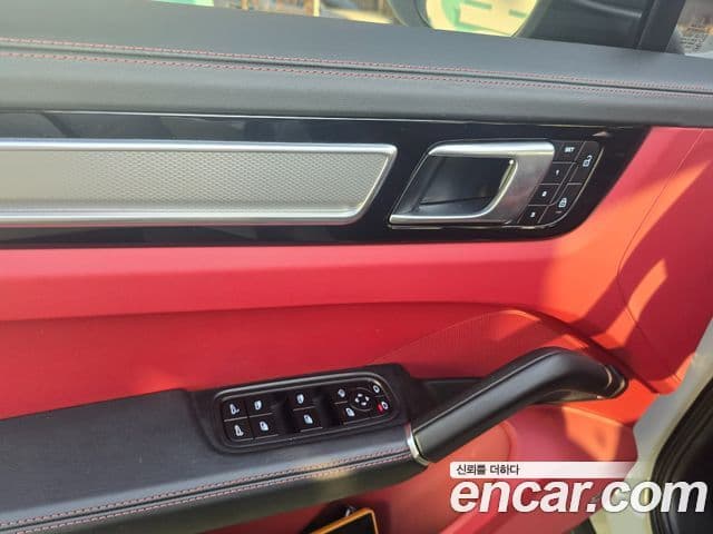 Porsche Cayenne (PO536) 3.0 купе Platinum Edition, 2023 10