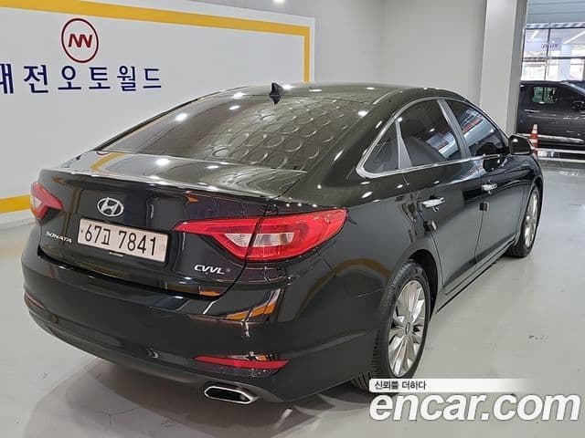 Hyundai LF Sonata 2.0 Smart, 2015 3