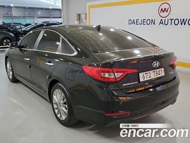Hyundai LF Sonata 2.0 Smart, 2015 4