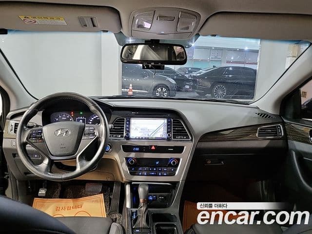 Hyundai LF Sonata 2.0 Smart, 2015 10