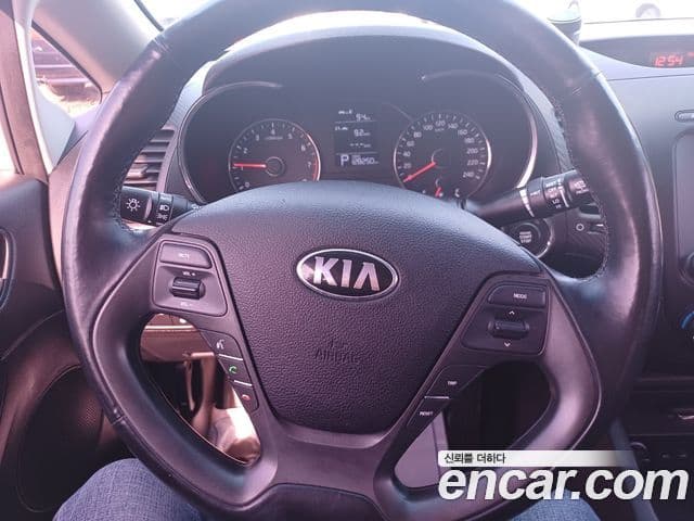 Kia K3 Luxury, 2013 11