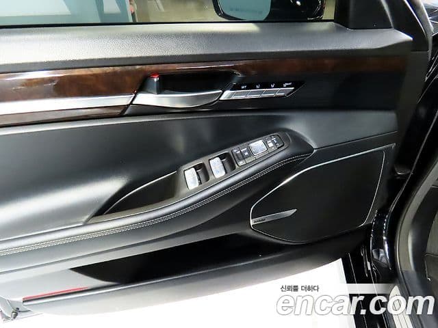 Genesis EQ900 Luxury, 2016 15