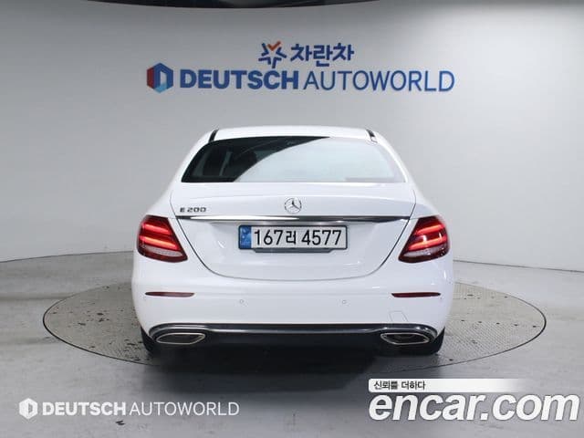 Mercedes-Benz E-класс W213 Avantgarde, 2017 4