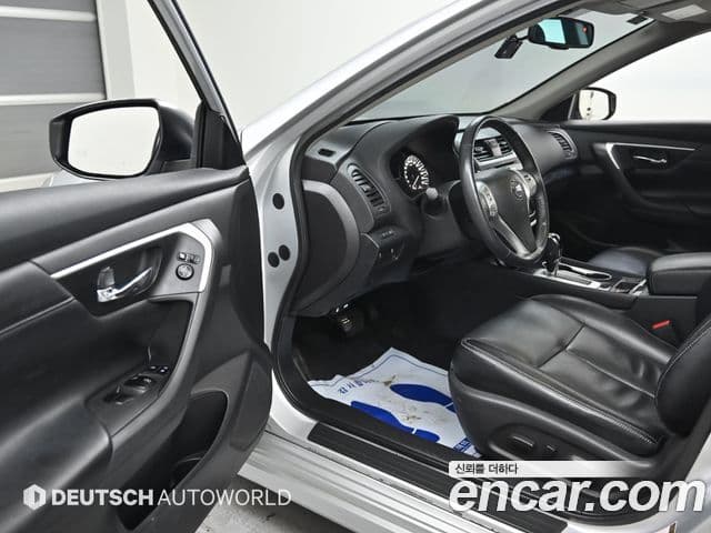 Nissan 알티마 L33, 2017 11